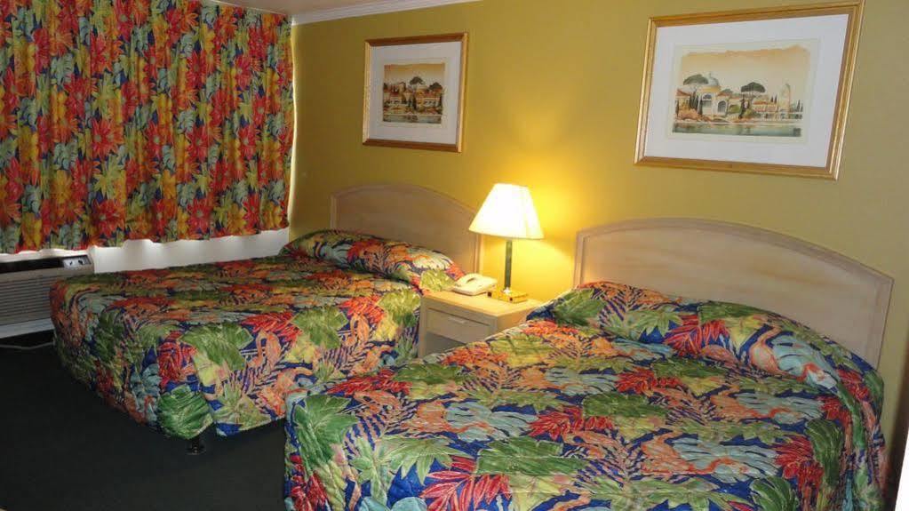 Imperial 400 Motor Inn Needles Buitenkant foto